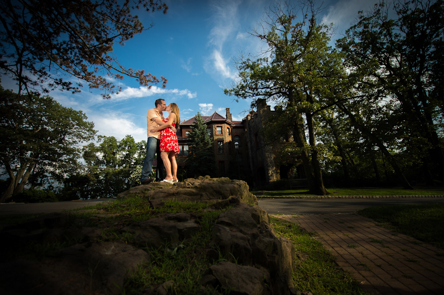 Lindsey & Phil {Kip’s Castle, Verona Engagement Session}